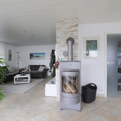 Rems Immobilien - Haus Wohnzimmer mit Schwedenofen