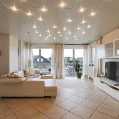 Wohnung Rems Immobilien hell Wohnzimmer